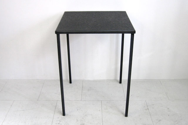 Cafébord med granit